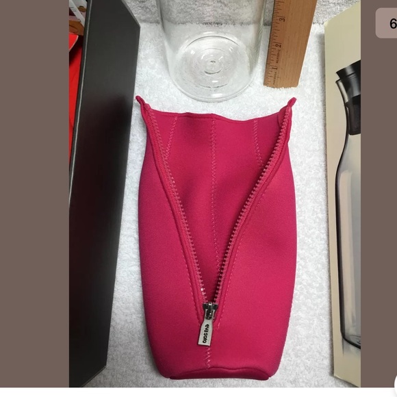 💗EVA SOLO💗 1-Liter Fridge Carafe w/ Pink Insulated Zipper Cover, New in Box - Picture 5 of 8